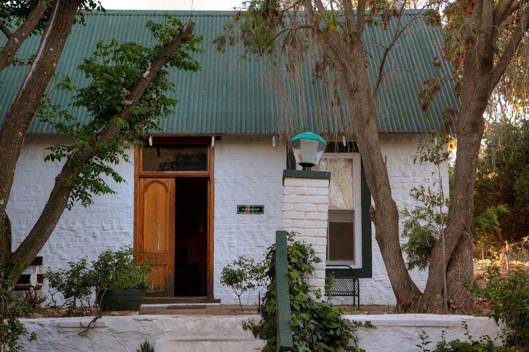 The Willow Historical Guest House Willowmore Exterior photo