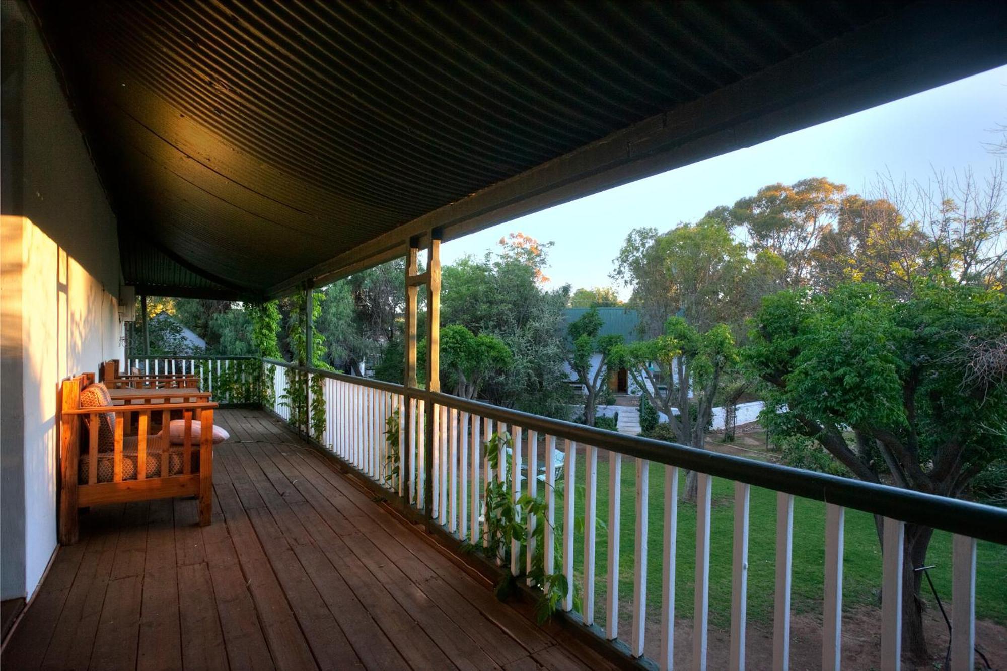 The Willow Historical Guest House Willowmore Exterior photo