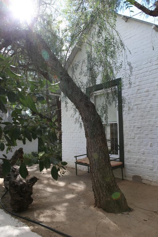 The Willow Historical Guest House Willowmore Exterior photo