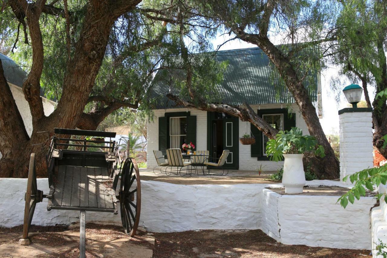 The Willow Historical Guest House Willowmore Exterior photo